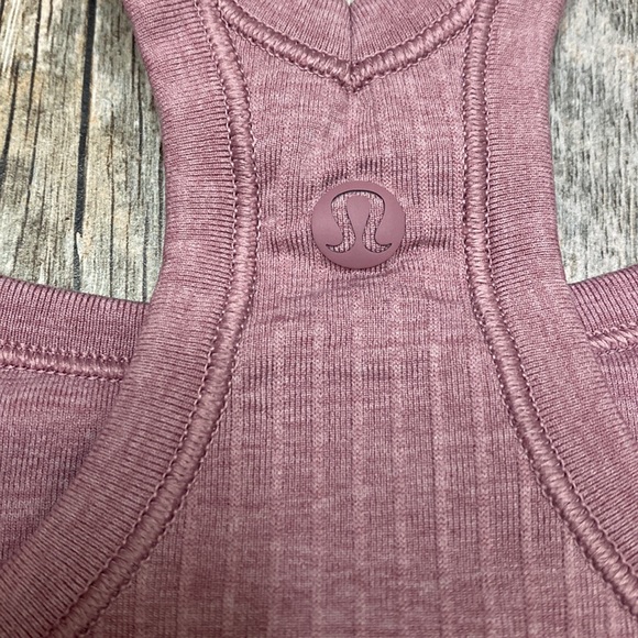 Lululemon Ebb To Street Tank II 6 *no pad - Picture 6 of 7